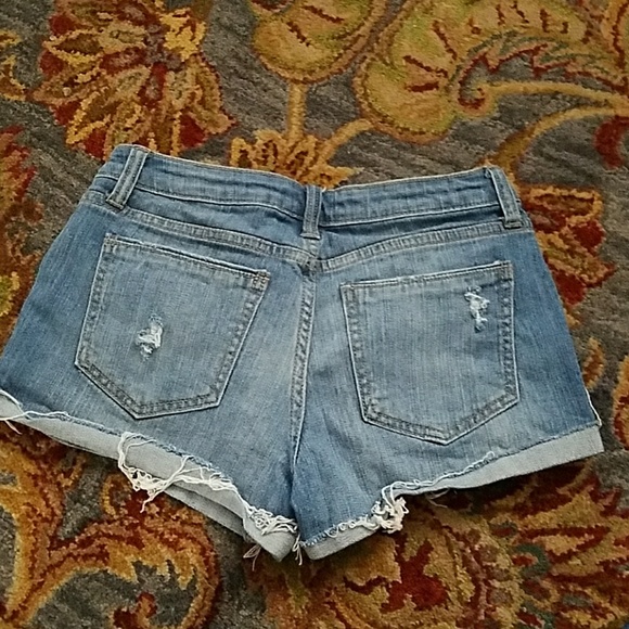 🔵 Rue21 distressed cut off denim shorts  26 - Picture 6 of 8